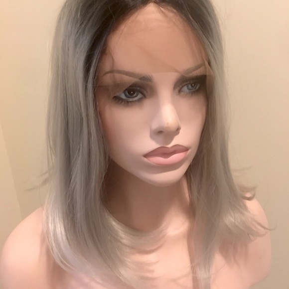 Ombre Black & Silver Bob Lace Front Wig - Picture 4 of 16